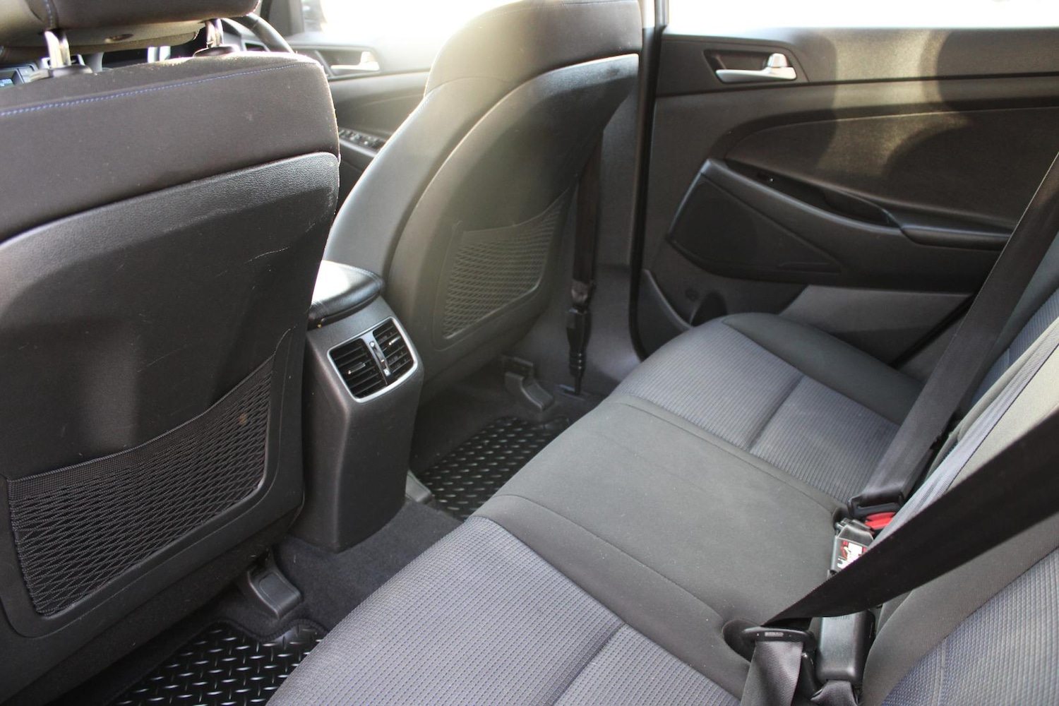 Used Hyundai TUCSON 2017 for sale - 76922264: Photo 19