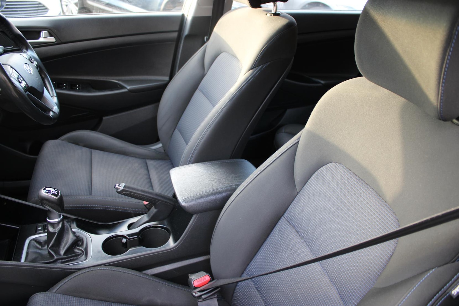 Used Hyundai TUCSON 2017 for sale - 76922264: Photo 26