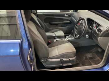 Used Ford Focus 2010 for sale - 74406246: Photo