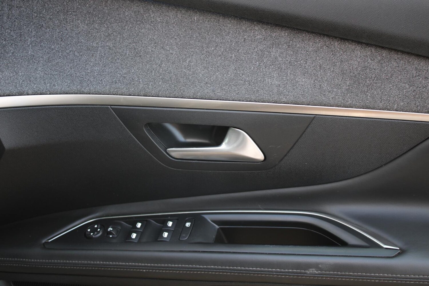 Used Peugeot 3008 2017 for sale - 77462007: Photo 22