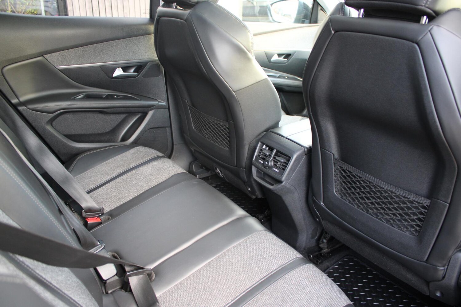 Used Peugeot 3008 2017 for sale - 77462007: Photo 23