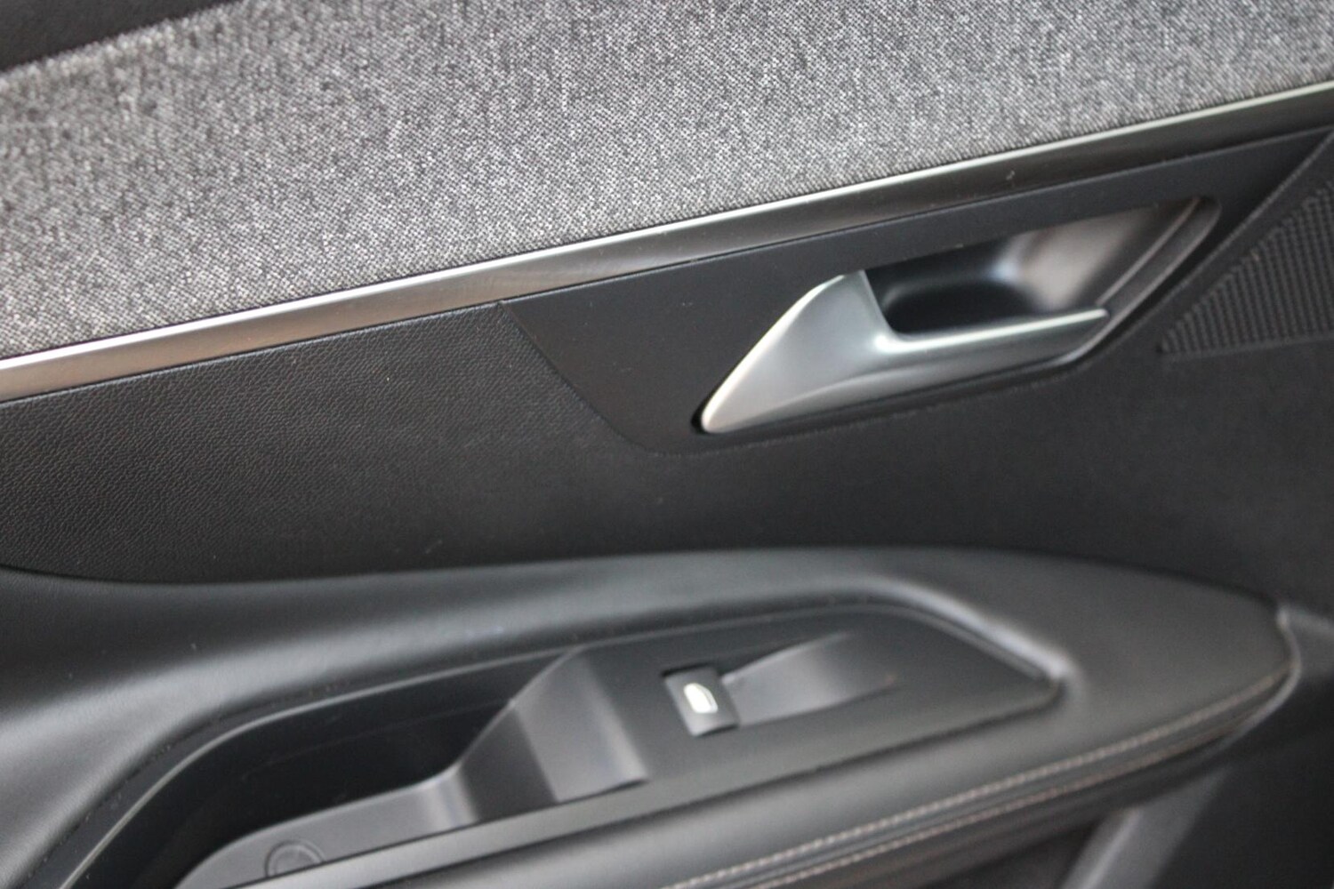 Used Peugeot 3008 2017 for sale - 77462007: Photo 31