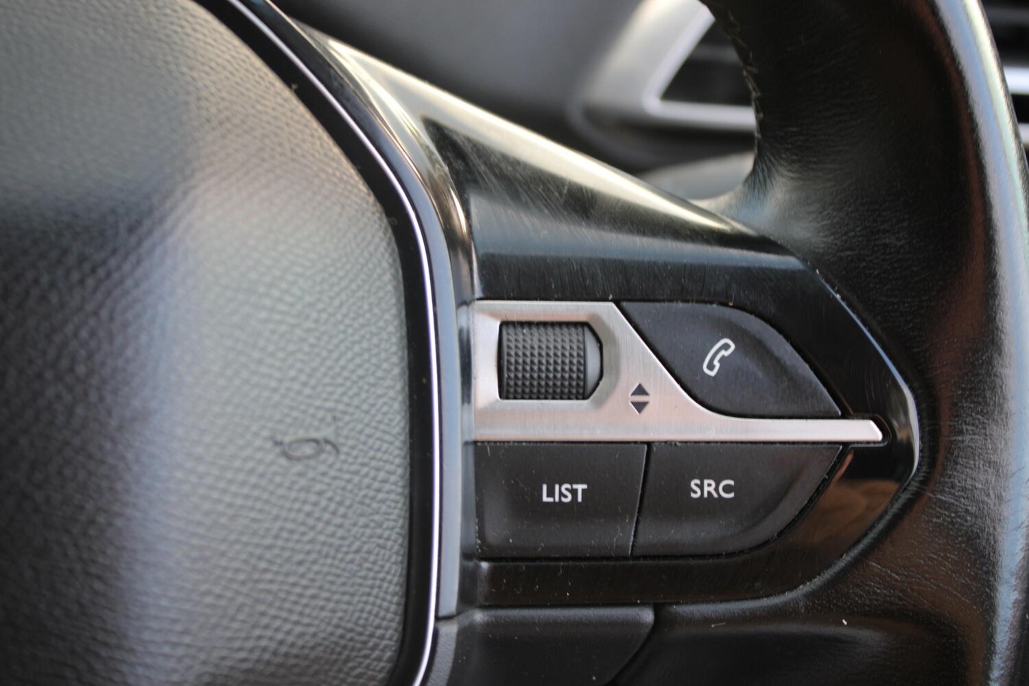 Used Peugeot 3008 2017 for sale - 77462007: Photo 40