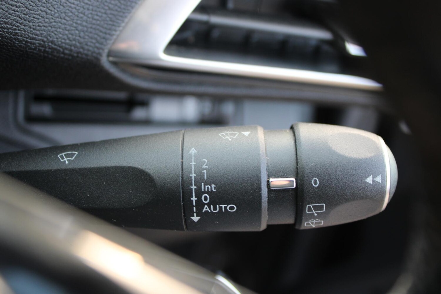 Used Peugeot 3008 2017 for sale - 77462007: Photo 41