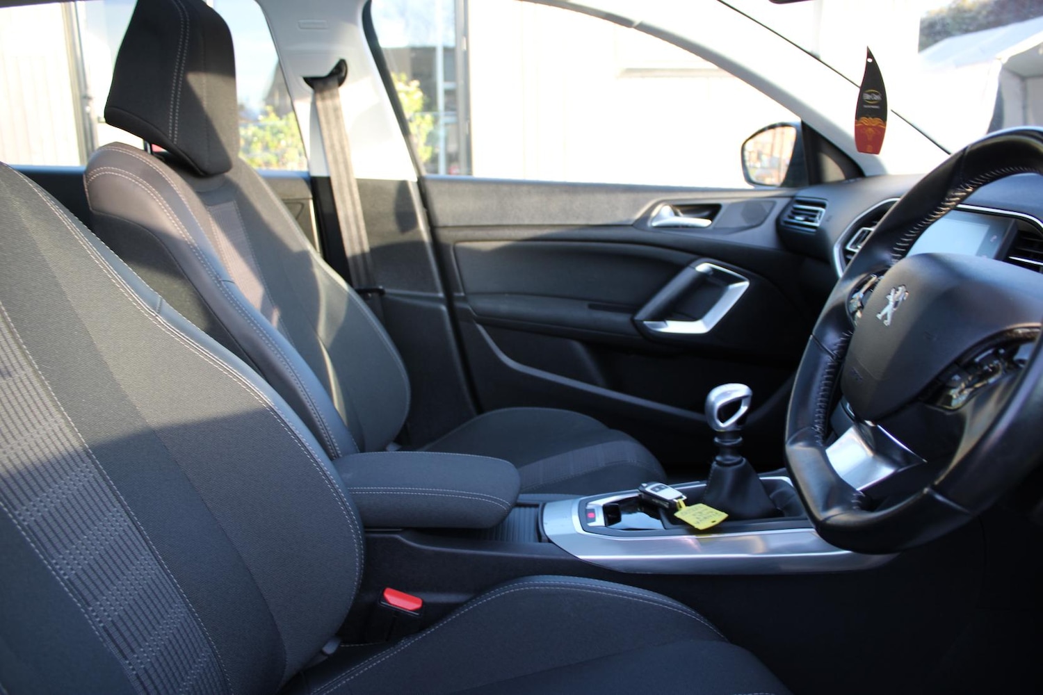 Used Peugeot 308 2018 for sale - 76922306: Photo 12