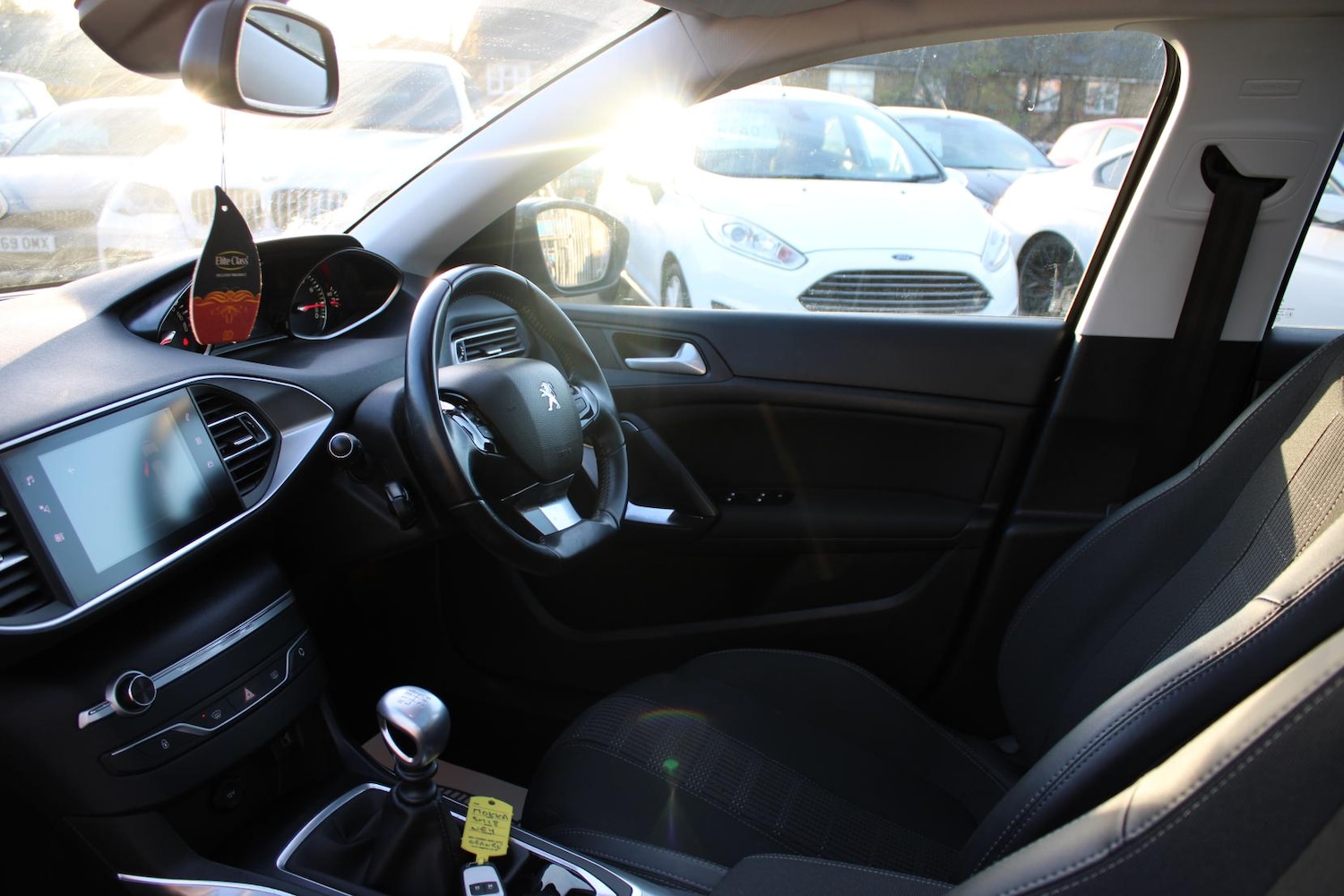 Used Peugeot 308 2018 for sale - 76922306: Photo 18