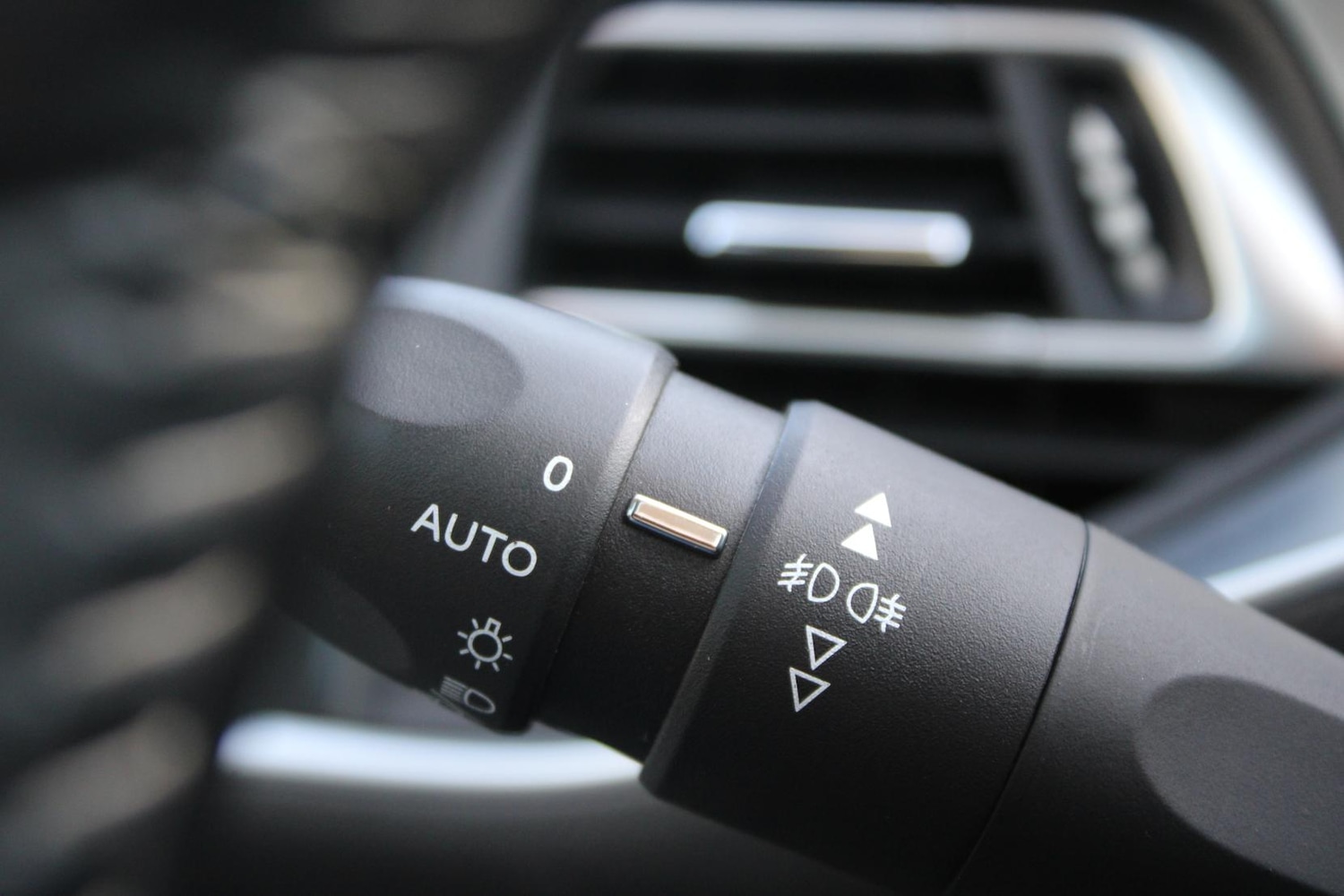 Used Peugeot 308 2018 for sale - 76922306: Photo 26