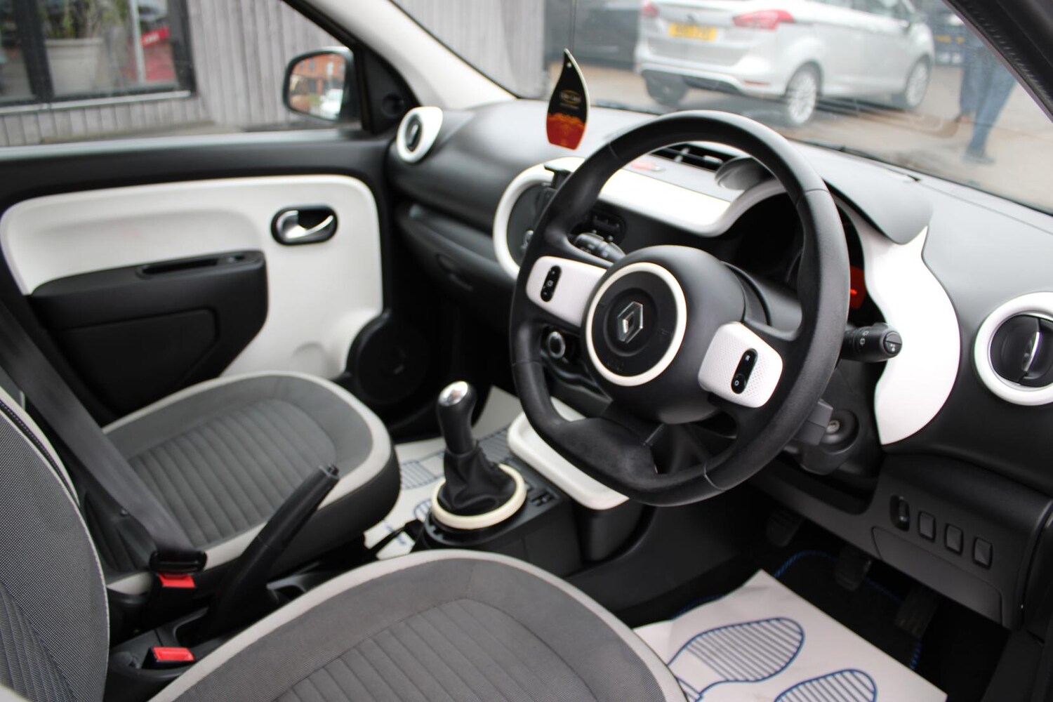 Used Renault Twingo 2015 for sale - 77462016: Photo 10