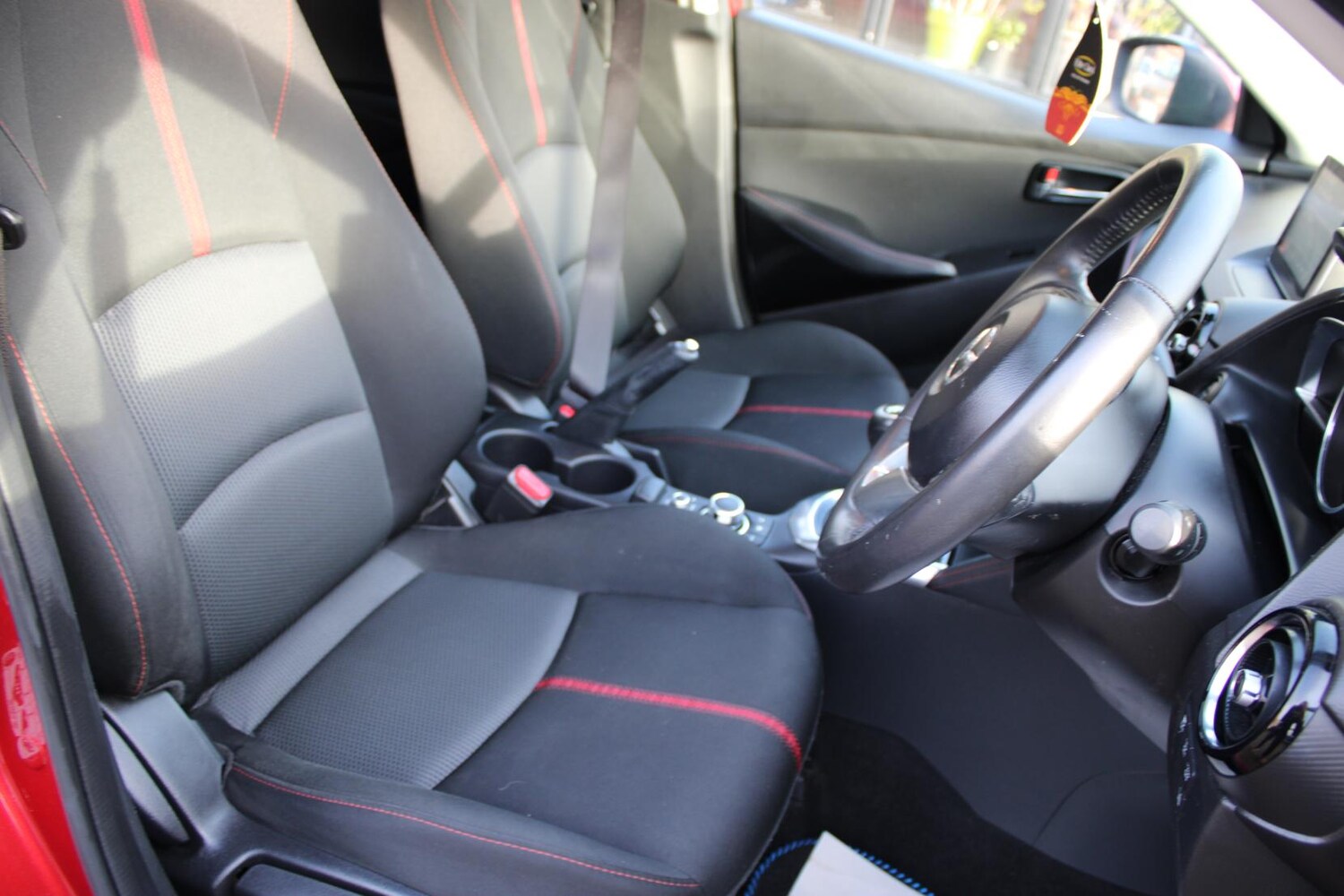 Used Mazda Mazda2 2016 for sale - 77367229: Photo 10