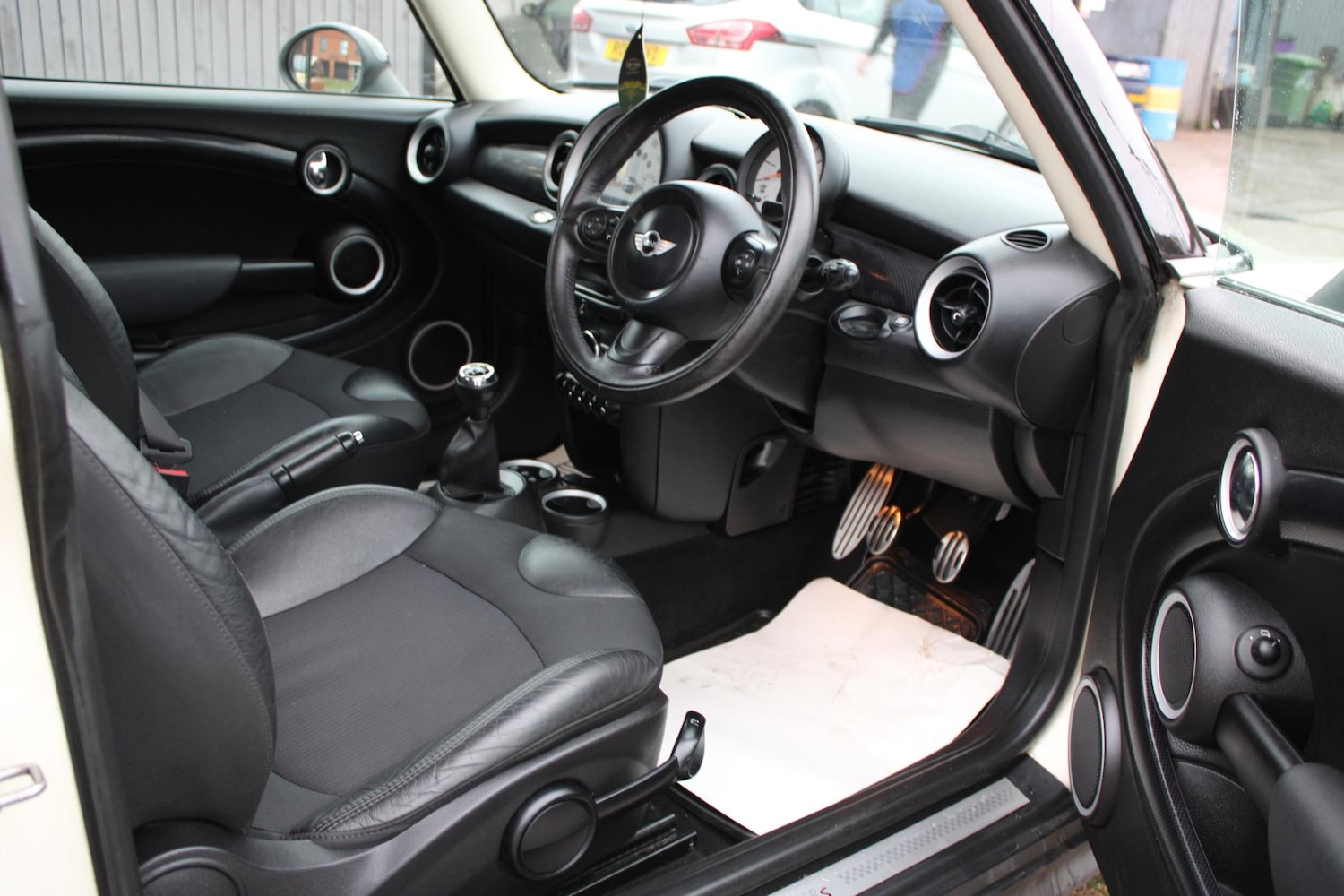 Used MINI Hatch 2011 for sale - 77001796: Photo 13