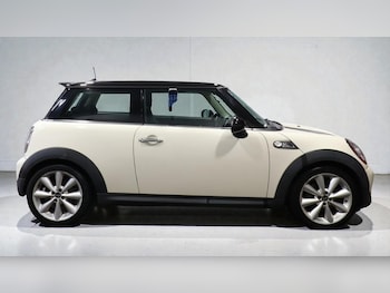 Used MINI Hatch 2011 for sale - 77001796: Photo