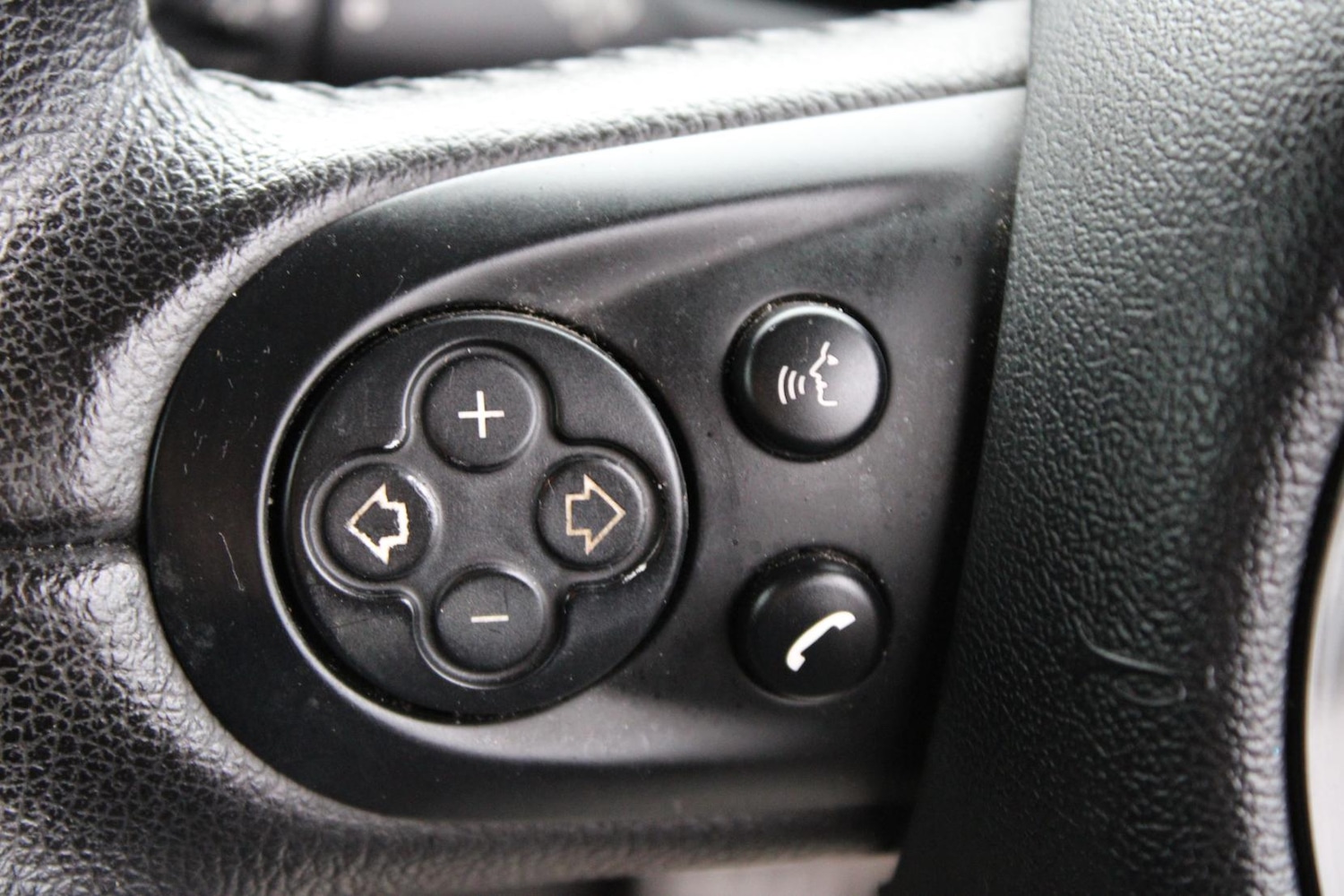 Used MINI Hatch 2011 for sale - 77001796: Photo 32