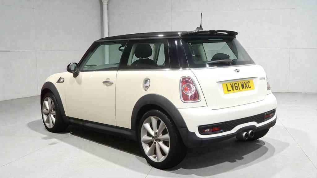 Used MINI Hatch 2011 for sale - 77001796: Photo 4