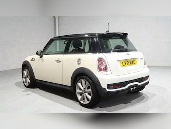 Used MINI Hatch 2011 for sale - 77001796: Photo
