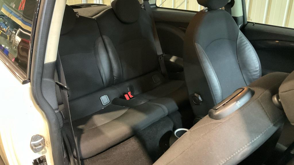 Used MINI Hatch 2011 for sale - 77001796: Photo 8