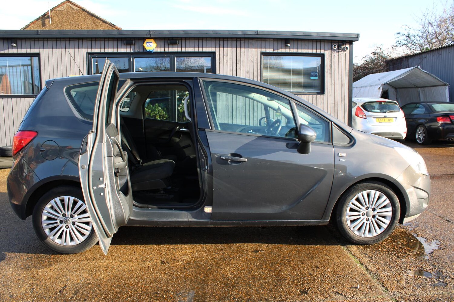 Used Vauxhall Meriva 2013 for sale - 78152962: Photo 21