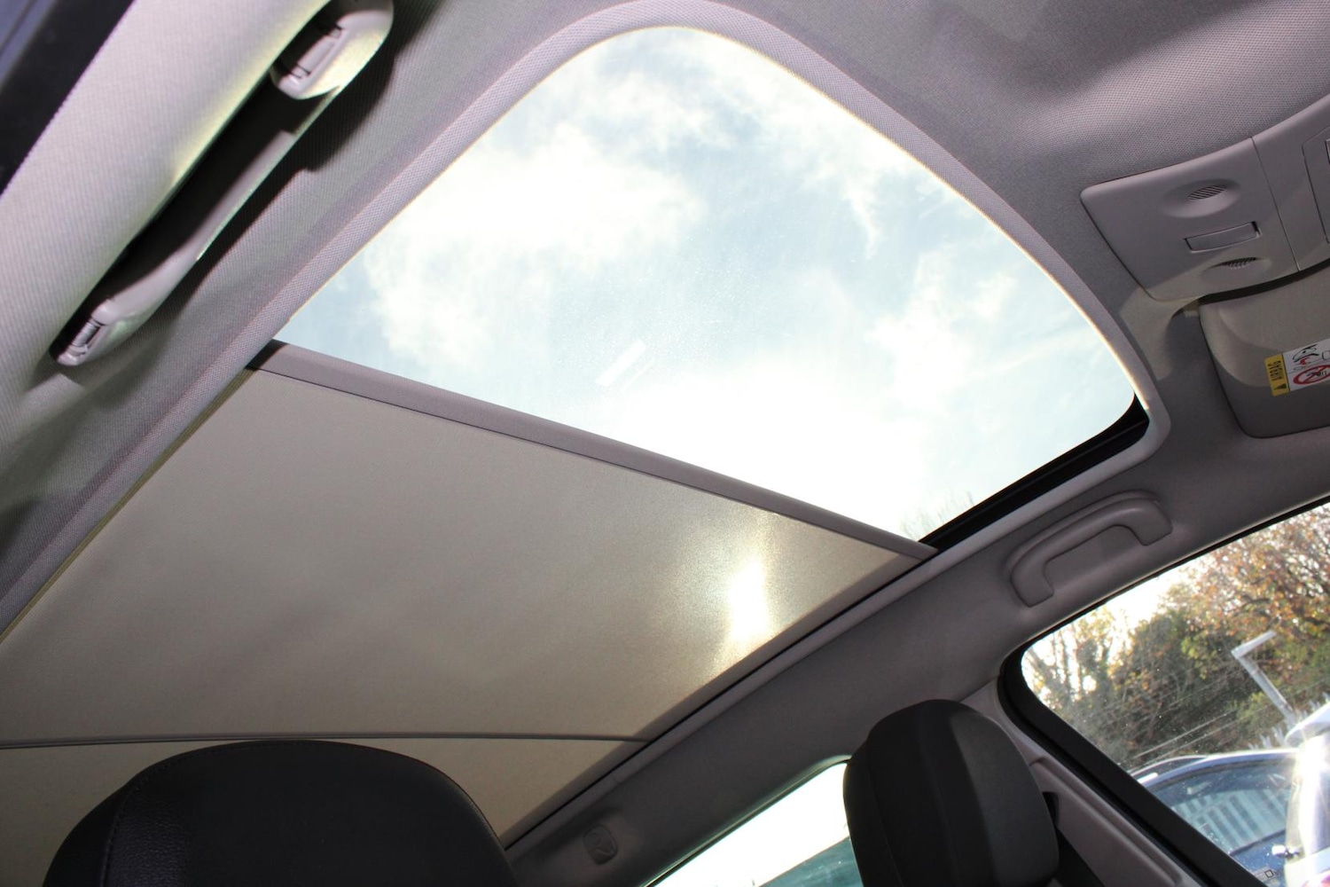 Used Vauxhall Meriva 2015 for sale - 76922254: Photo 36