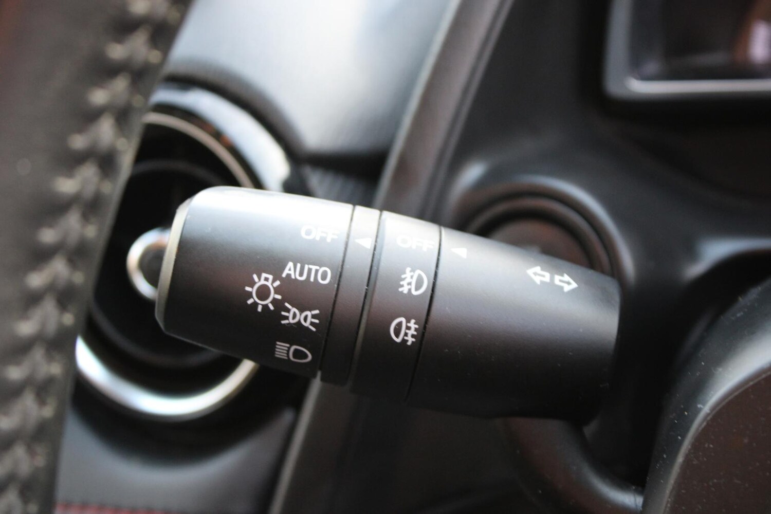 Used Mazda Mazda2 2016 for sale - 77462035: Photo 27