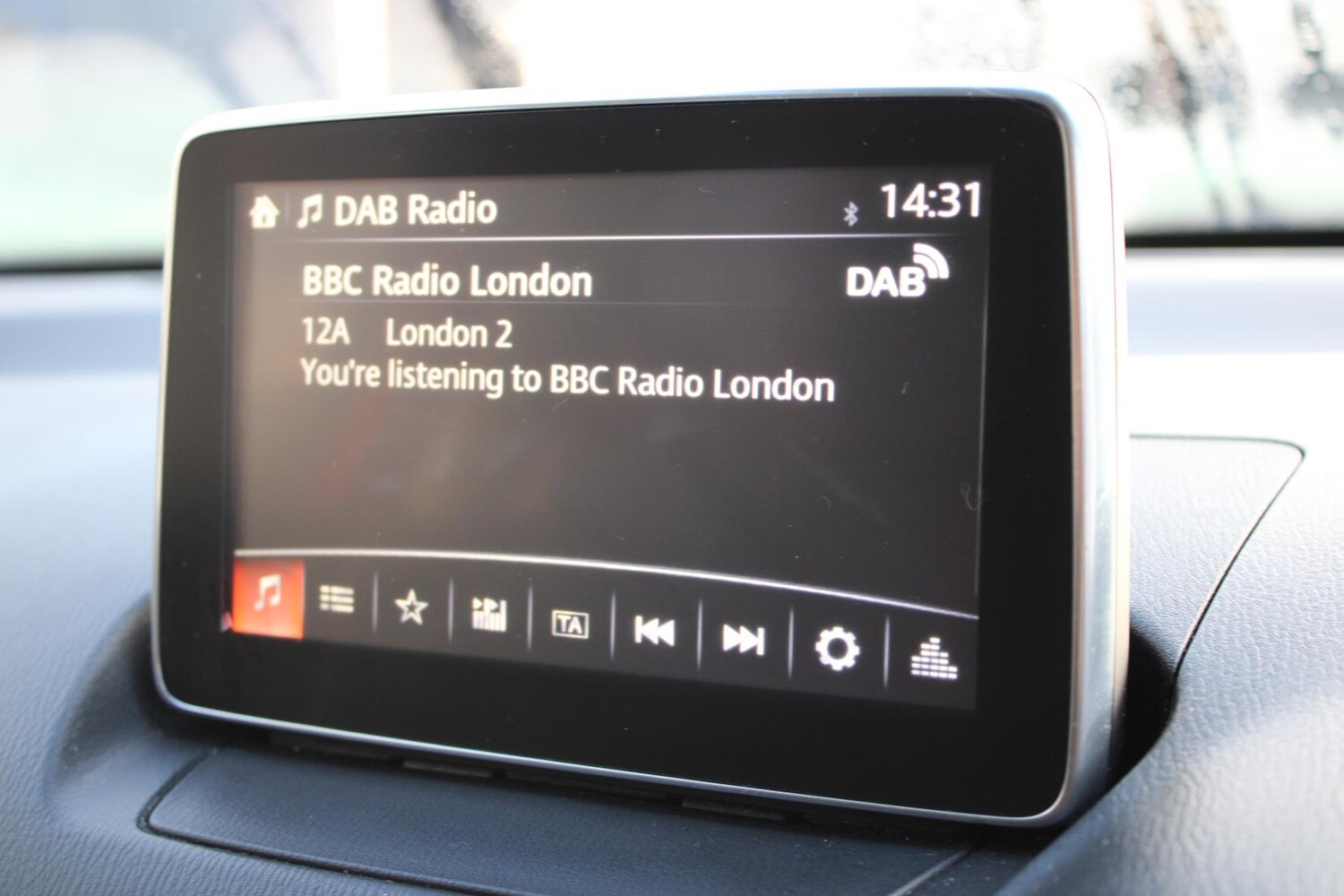 Used Mazda Mazda2 2016 for sale - 77462035: Photo 36