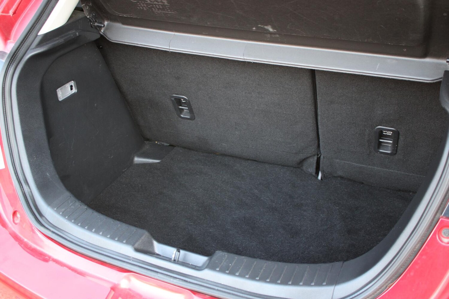 Used Mazda Mazda2 2016 for sale - 77462035: Photo 8