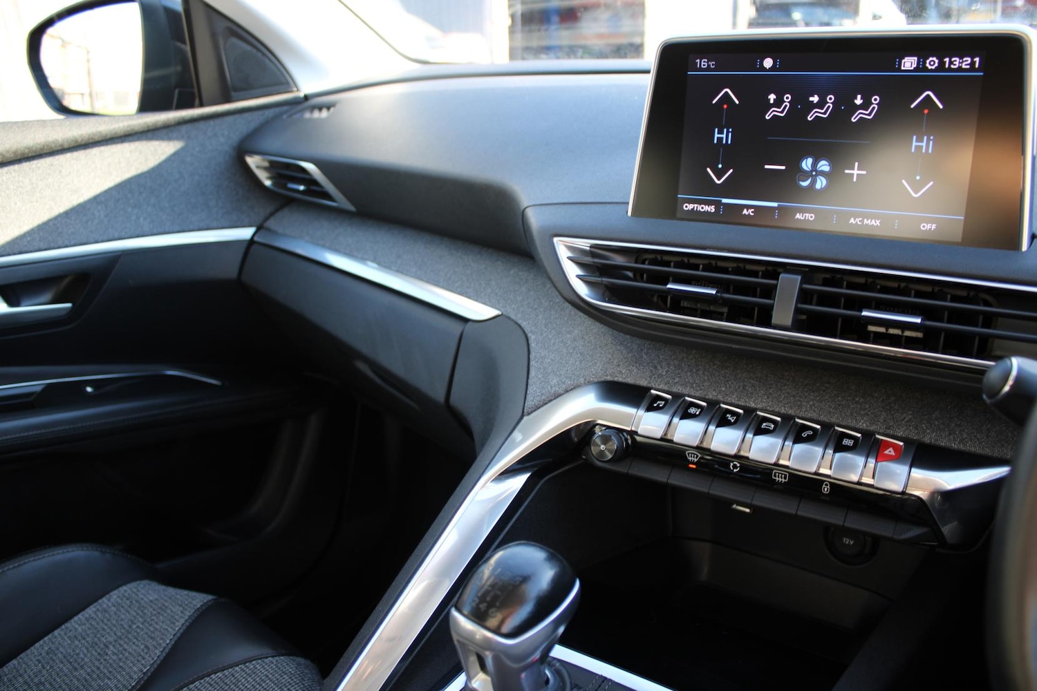 Used Peugeot 3008 2017 for sale - 76922261: Photo 20