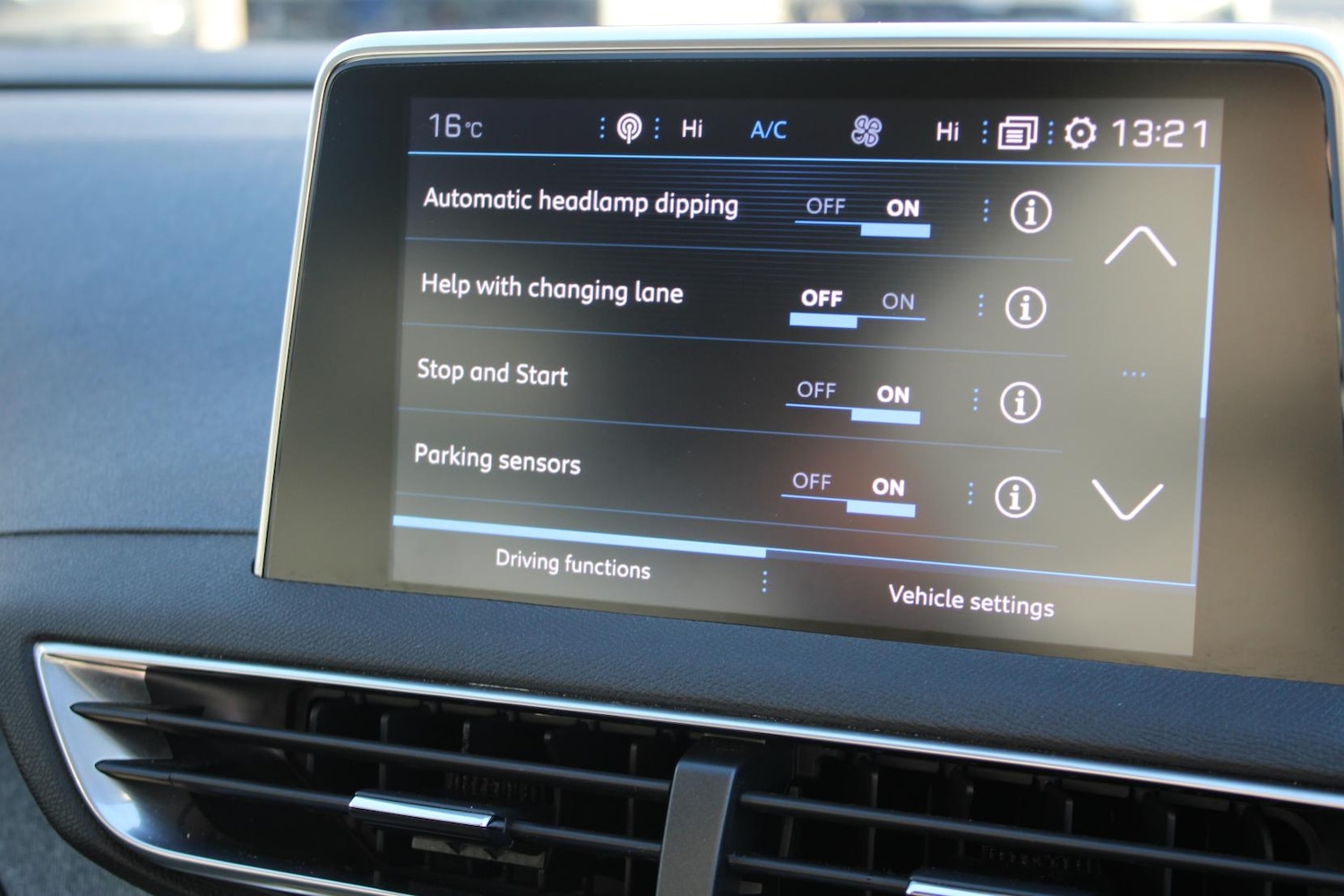 Used Peugeot 3008 2017 for sale - 76922261: Photo 26