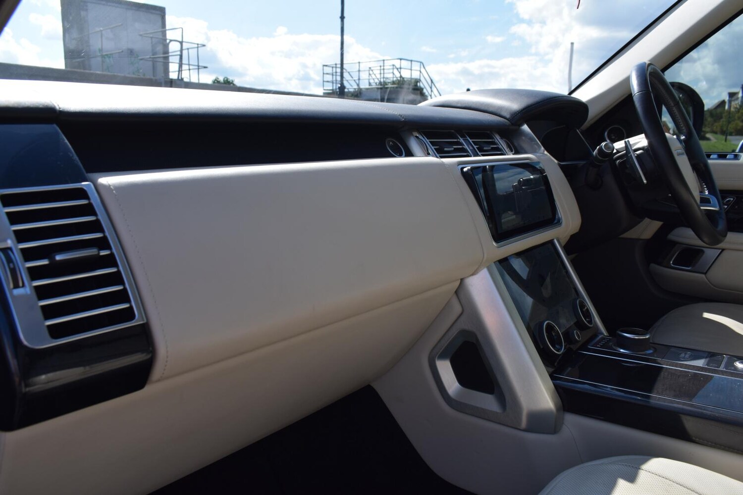 Used Land Rover Range Rover 2018 for sale - 77462027: Photo 95