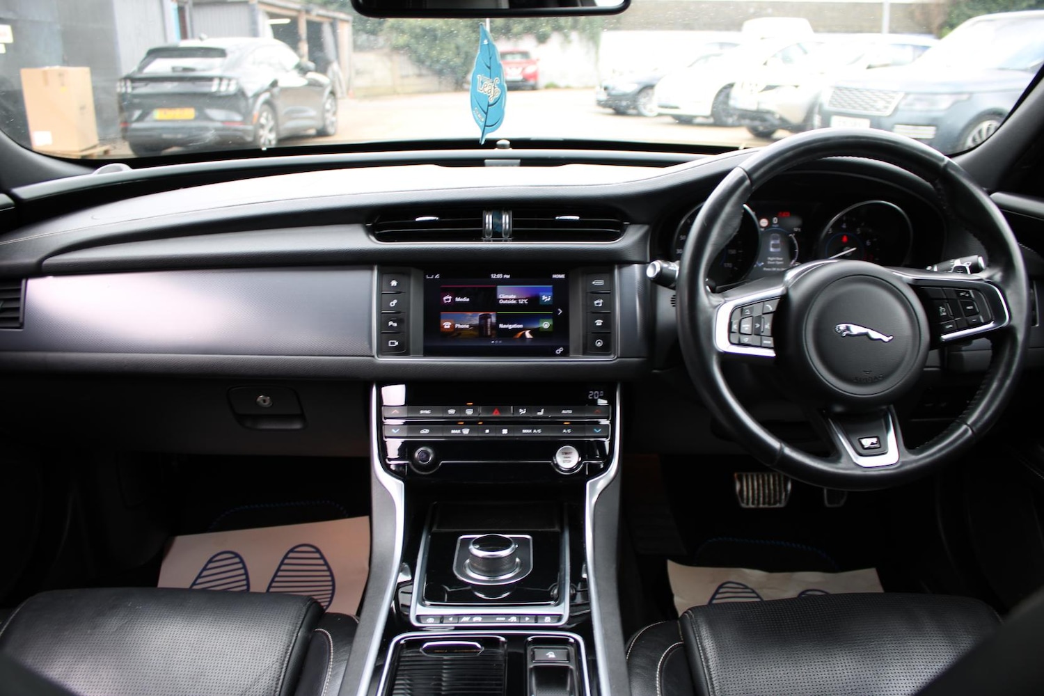 Used Jaguar XF 2018 for sale - 78152952: Photo 17