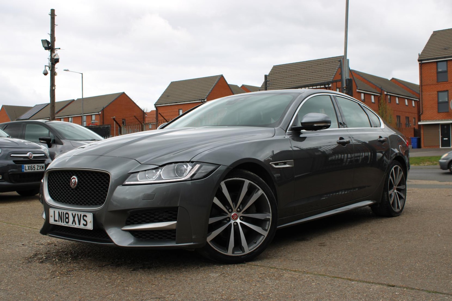 Used Jaguar XF 2018 for sale - 78152952: Photo 2