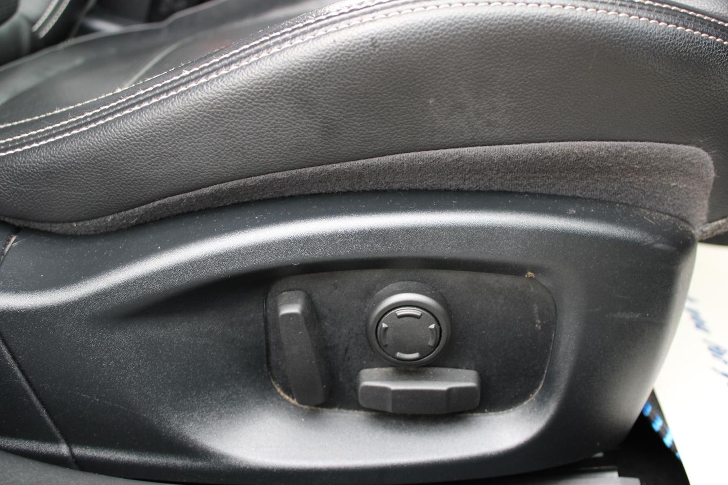 Used Jaguar XF 2018 for sale - 78152952: Photo 23