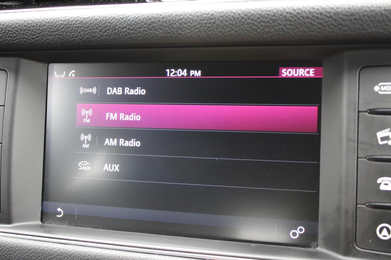 Used Jaguar XF 2018 for sale - 78152952: Photo 30