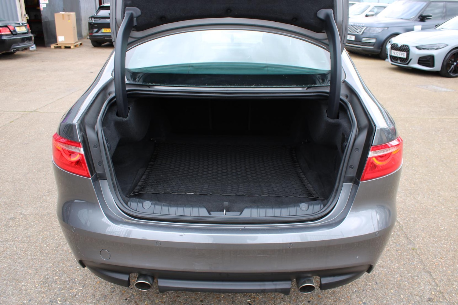 Used Jaguar XF 2018 for sale - 78152952: Photo 6