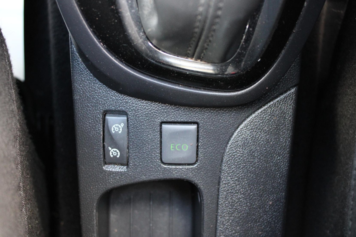 Used Renault Captur 2016 for sale - 76987585: Photo 21