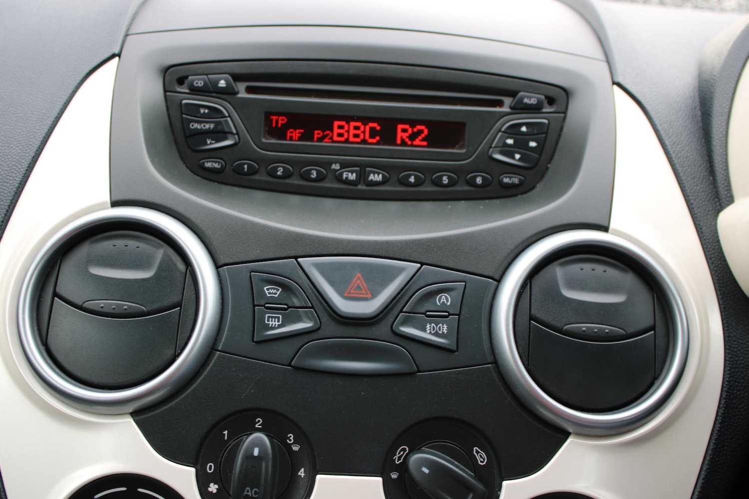 Used Ford Ka 2012 for sale - 76979782: Photo 32