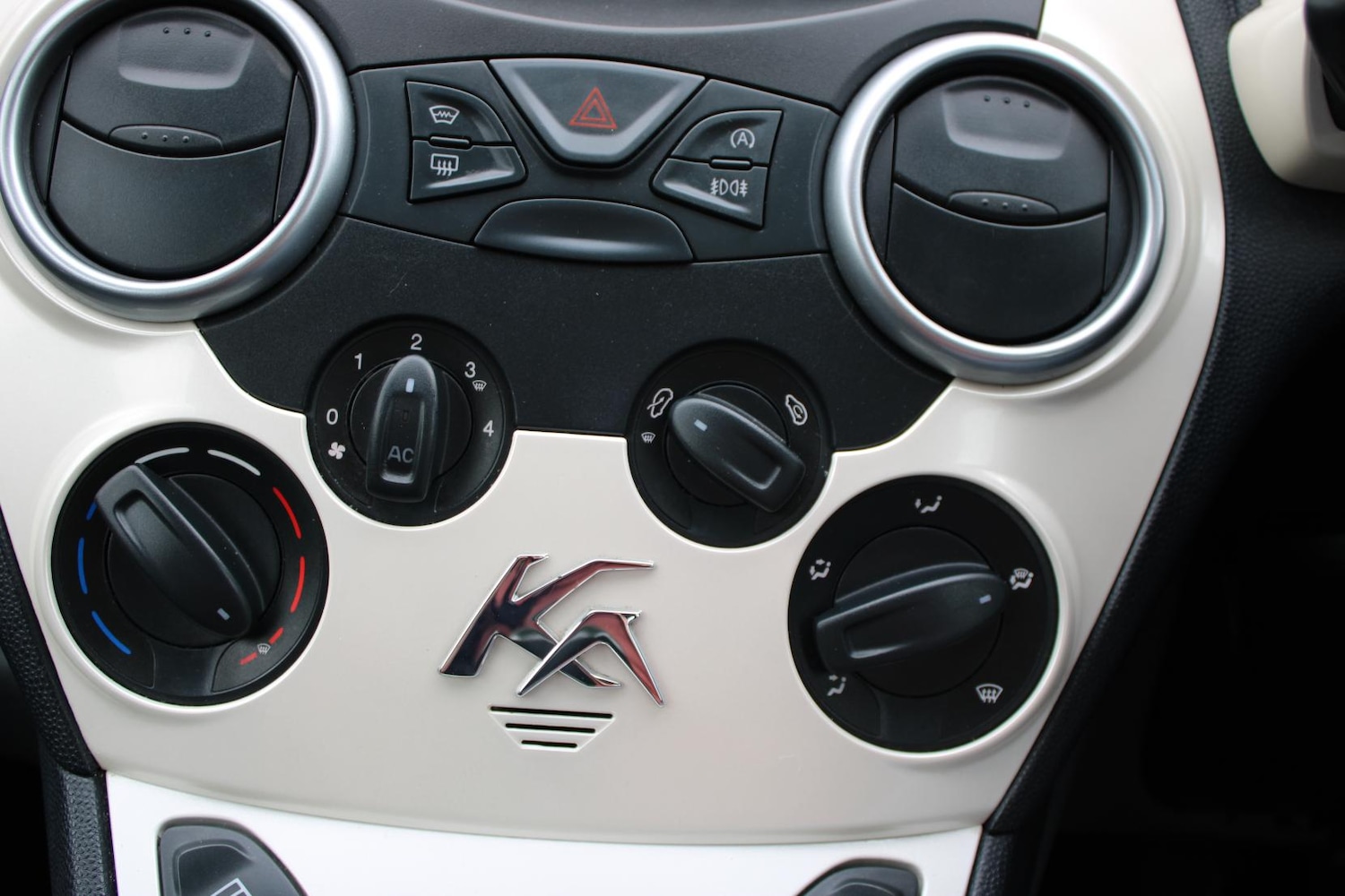 Used Ford Ka 2012 for sale - 76979782: Photo 33