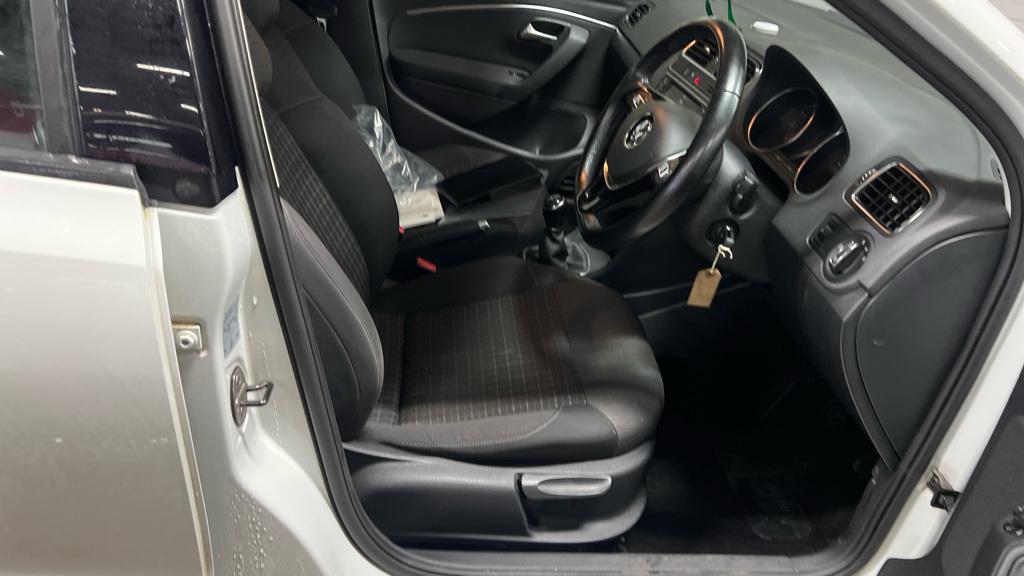 Used Volkswagen Polo 2015 for sale - 77462049: Photo 7