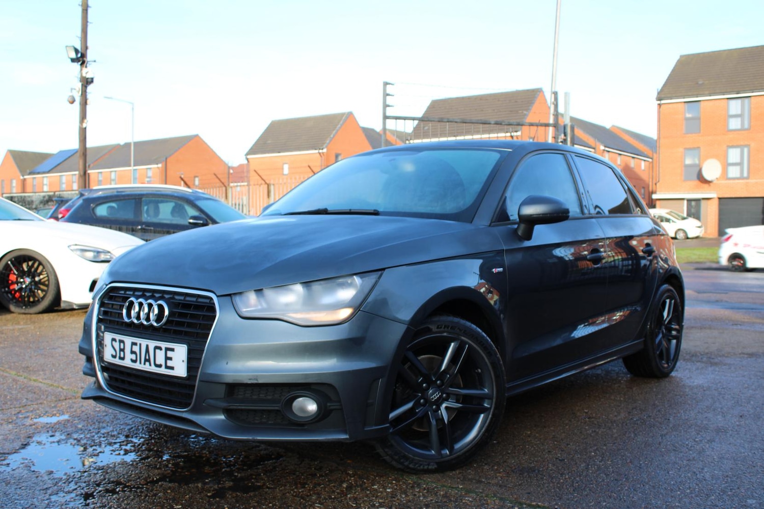 Used Audi A1 2013 for sale - 77462025: Photo 2