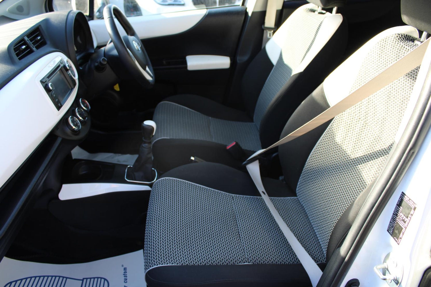 Used Toyota Yaris 2013 for sale - 77462032: Photo 12