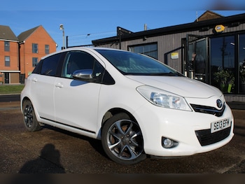 Used Toyota Yaris 2013 for sale - 77462032: Photo