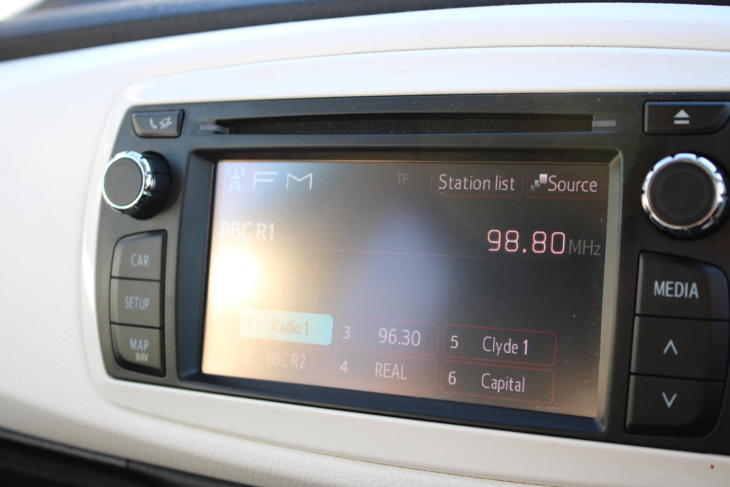 Used Toyota Yaris 2013 for sale - 77462032: Photo 38