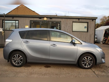 Used Toyota Verso 2013 for sale - 76922295: Photo