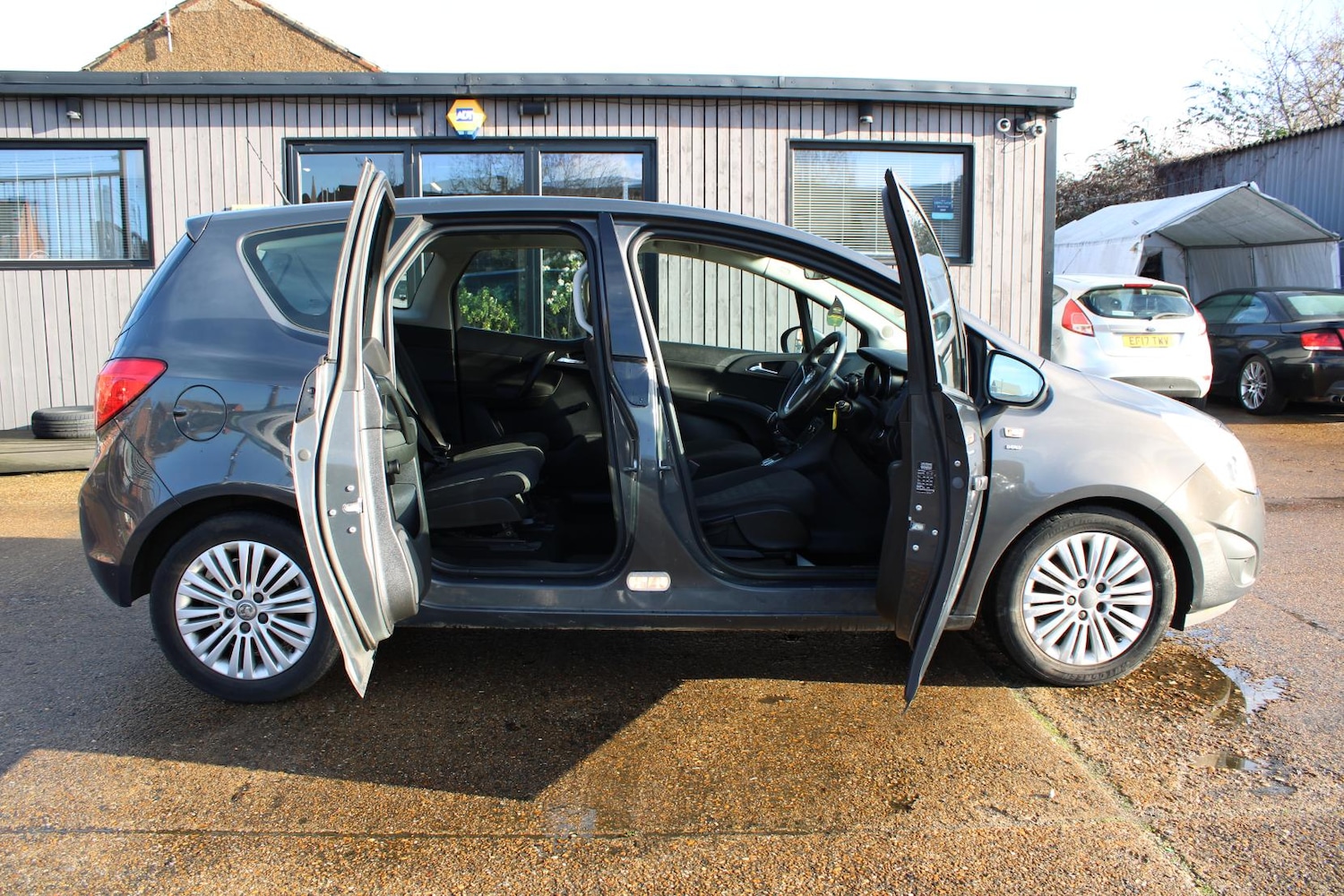 Used Vauxhall Meriva 2013 for sale - 76979754: Photo 20