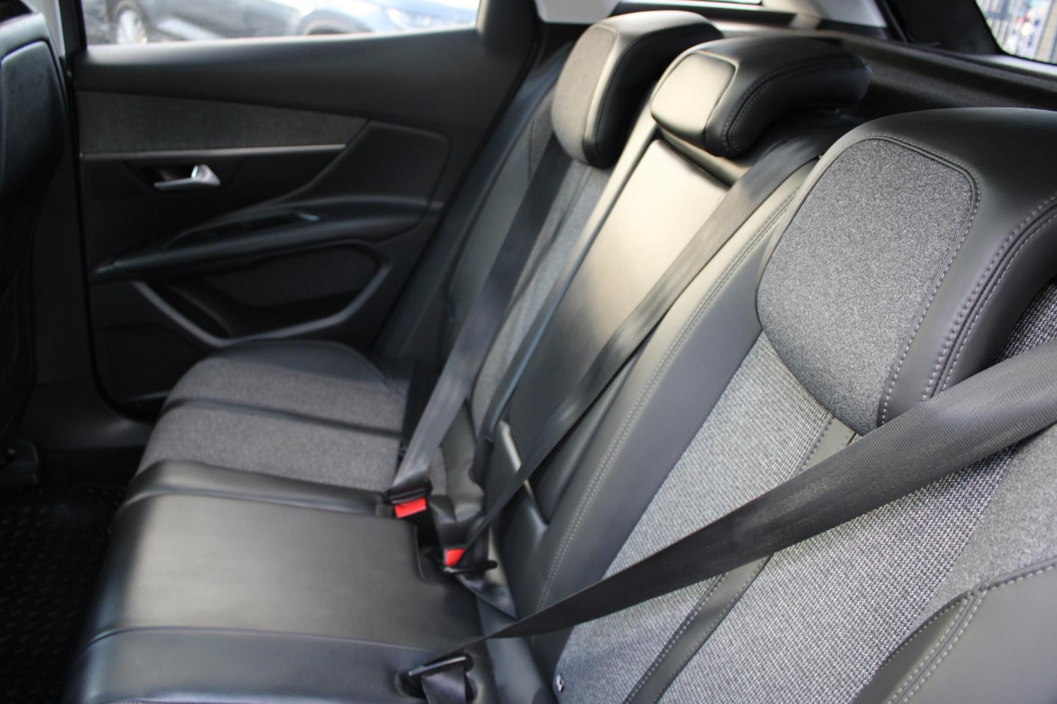 Used Peugeot 3008 2017 for sale - 77367213: Photo 29