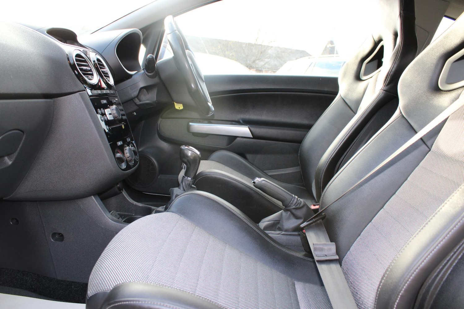 Used Vauxhall Corsa 2014 for sale - 77592390: Photo 20
