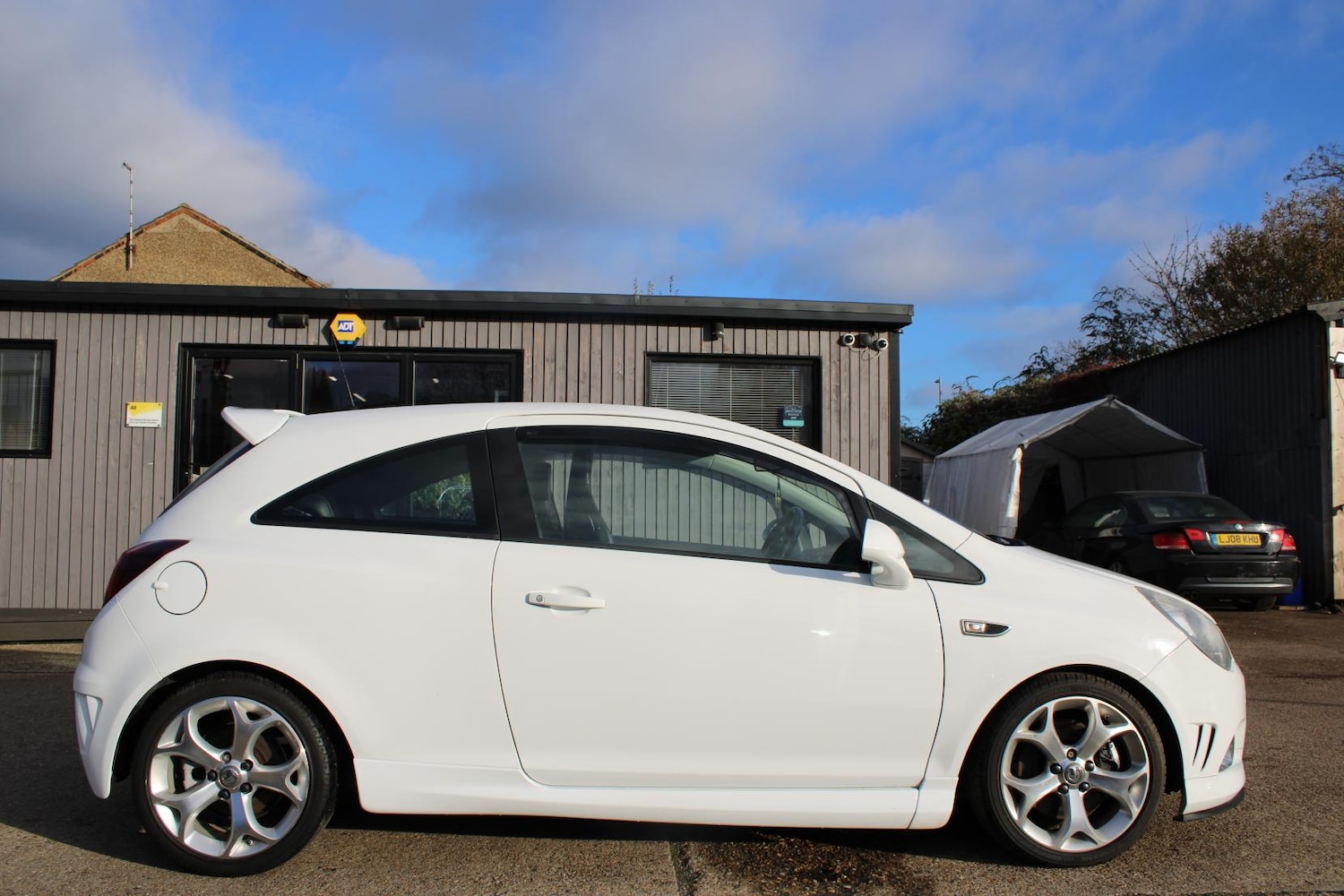 Used Vauxhall Corsa 2014 for sale - 77592390: Photo 5
