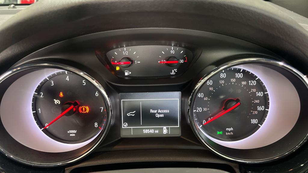 Used Vauxhall Astra 2017 for sale - 77005943: Photo 10