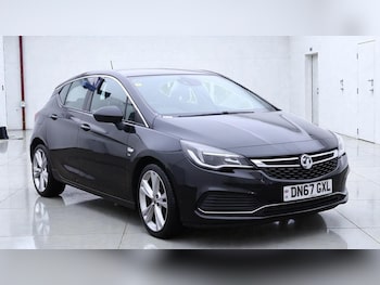 Used Vauxhall Astra 2017 for sale - 77005943: Photo