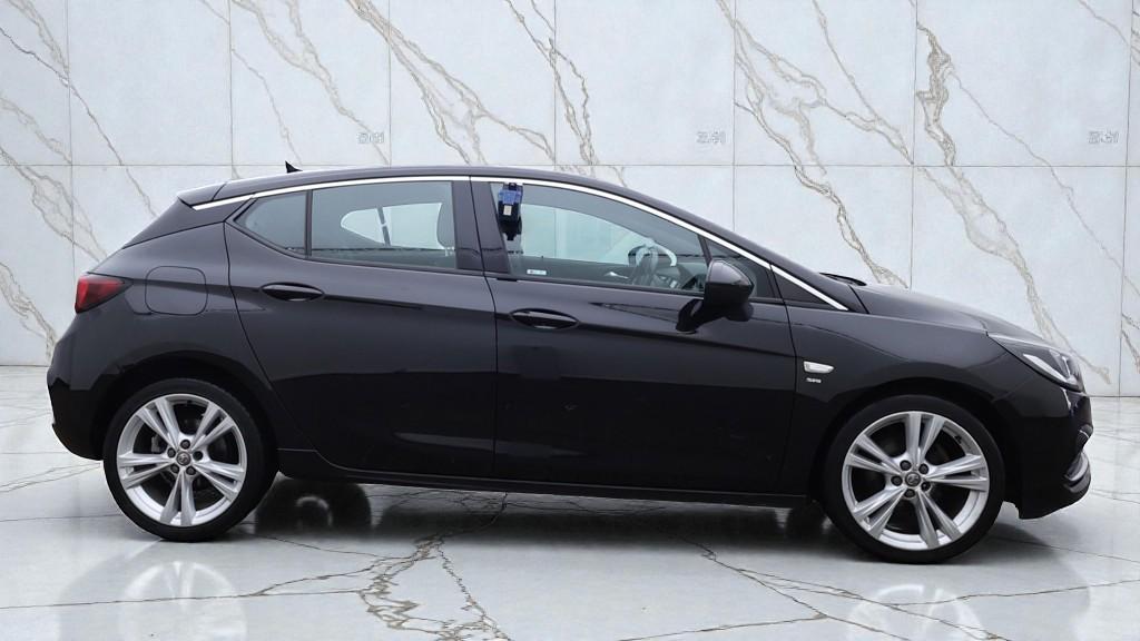 Used Vauxhall Astra 2017 for sale - 77005943: Photo 2
