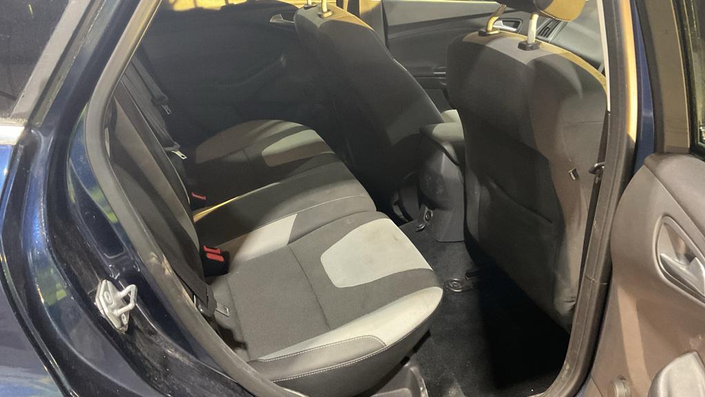 Used Ford Focus 2011 for sale - 76987589: Photo 8