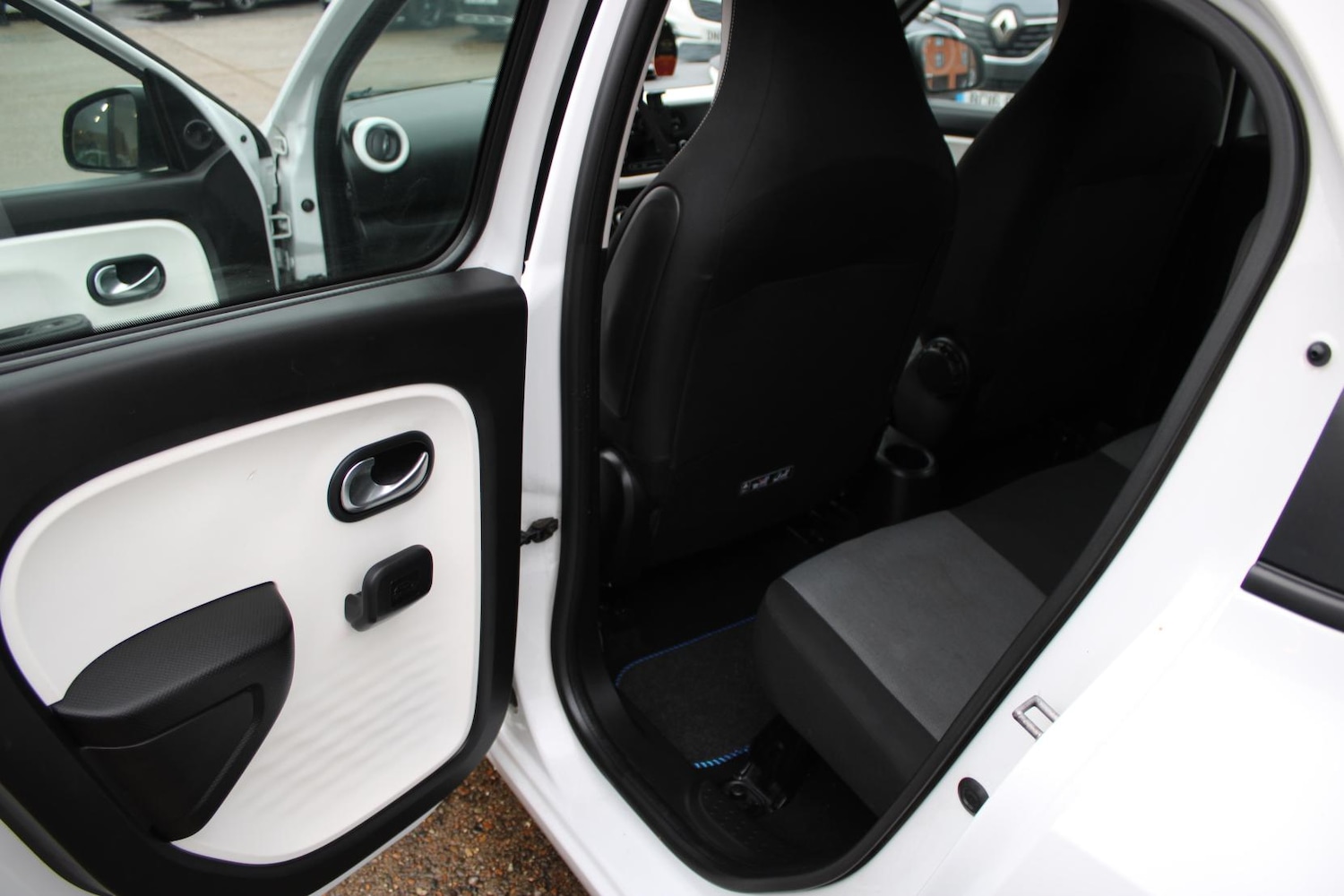 Used Renault Twingo 2015 for sale - 77005951: Photo 14